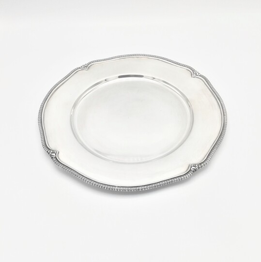 Shaped rim silver plate - Prato recortado em prata