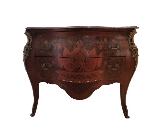 Louis the 15th style chest of drawers  - Cómoda estilo Luís XV