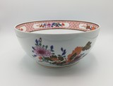 Vista Alegre porcelain punch bowl with handpainted details. Marked with no.32 mark, in use between 1947 and 1968., 12x27cm, 20th century - séc. XX