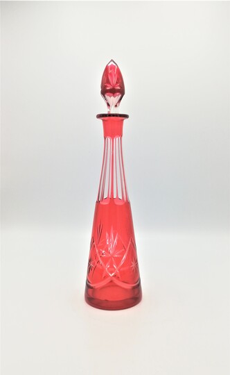 Red cut crystal bottle - Garra em cristal vermelho lapidado
