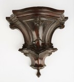 D. José / D. Maria wall shelf in rosewood and other woods. Carved decor. Some flaws., 29 x 28 x14 cm, 18th/19th century - séc. XVIII/XIX