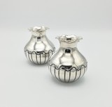 Pair of 833/1000 silver vases qith Porto&#39;s Águia (Eagle) hallmark (1938-1985). 251g, 9cm, 20th century - séc. XX